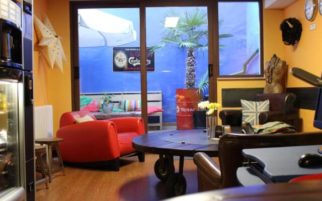 Hostal Erasmus by gaiarooms