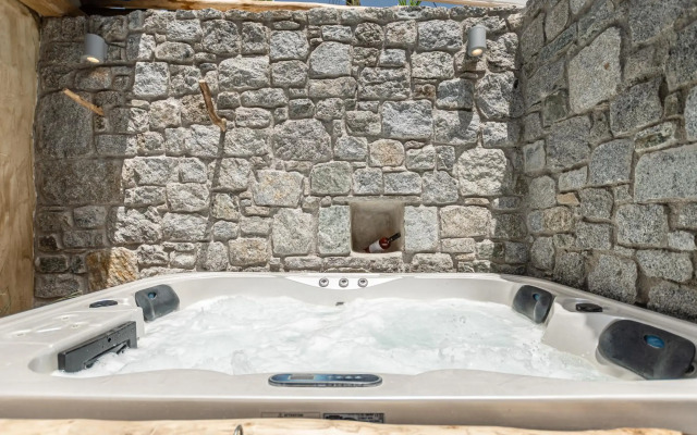 Naxian Serenity Suites