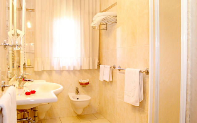 Hotel Ariston
