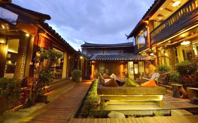 Lijiang Yuelang Inn