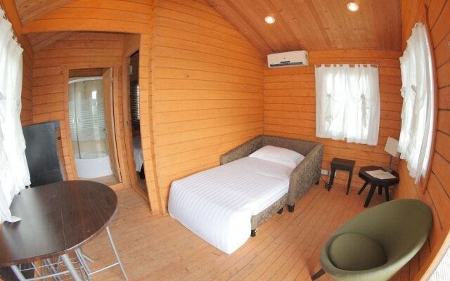 Villa Del Rey Resort CamSur powered by Cocotel