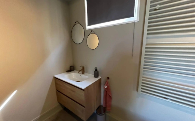 Sfeervol huisje, dichtbij bos en centrum