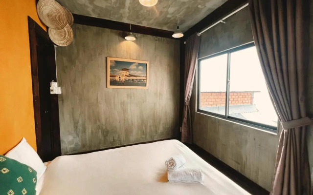 NHÀ SAIGON | Rustic Style & Spacious Room L3