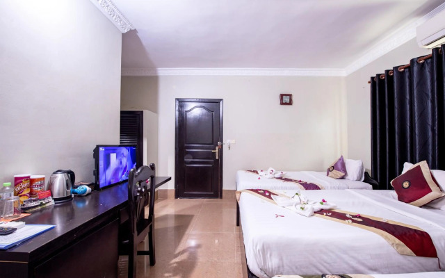 Central Night Hotel