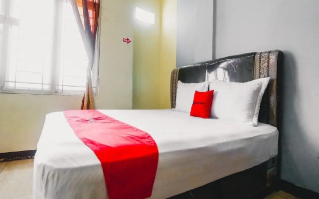 RedDoorz @ Jalan Japaris Medan