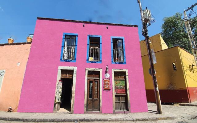 Capital O Hotel Al Son de los Santos - Hostel