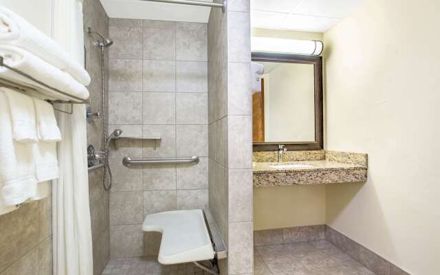 AmericInn by Wyndham Green Bay West