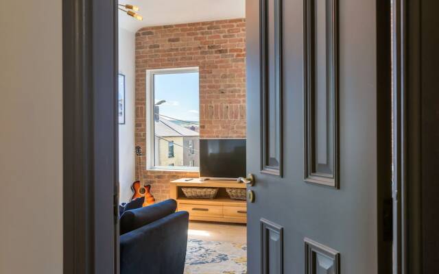 Macs Townhouse