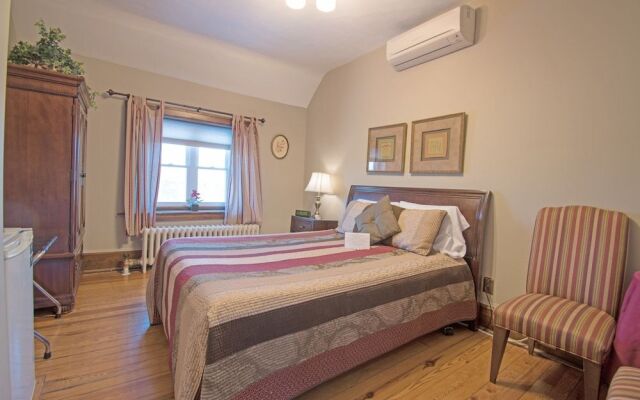Greystone Manor Bed & Breakfast