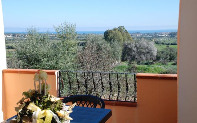 Albergo Residenziale Li Troni