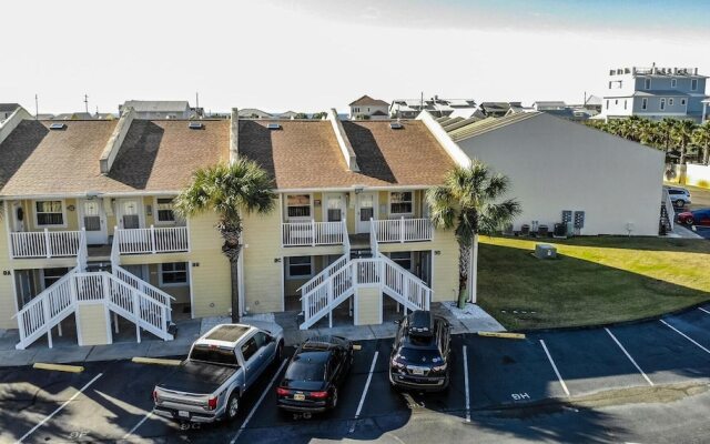 9 G, Two Bedroom Condo