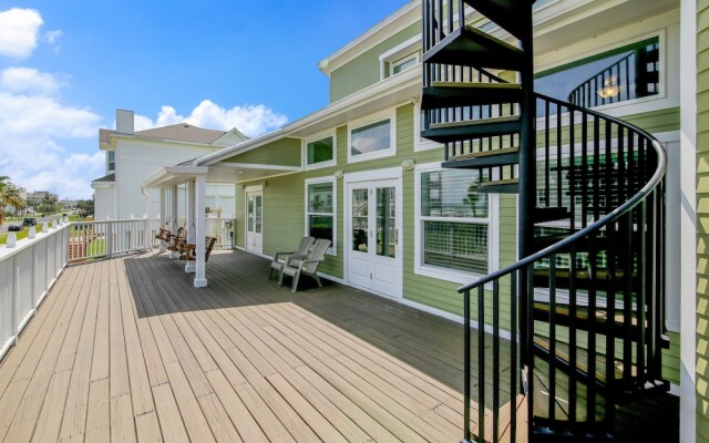 Sea Pearl 6 Bedroom Home