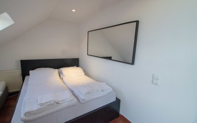 Tolstov Hotels Sunny Penthouse In City Center