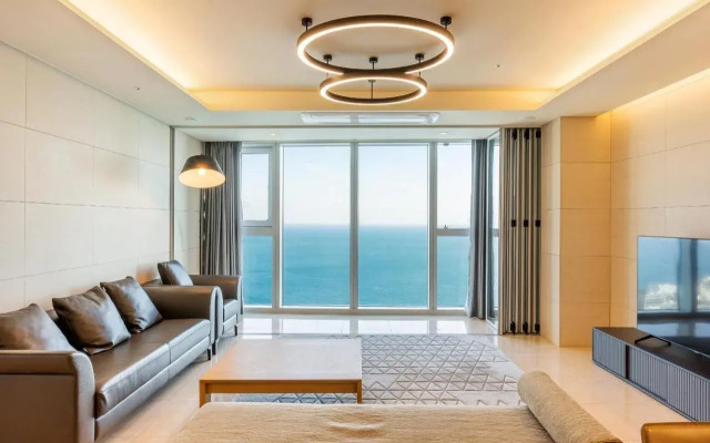 LCT Residence Y Collection