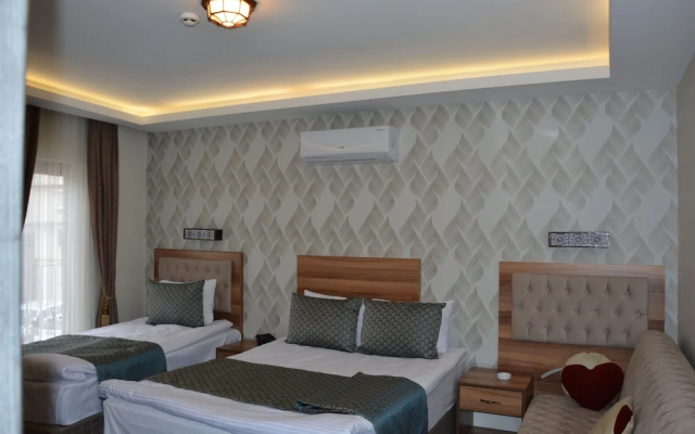 Ada Hotel