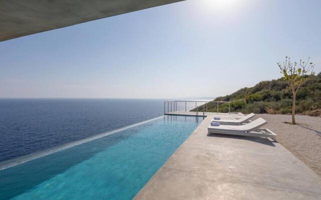 Stunning 180° Sea View Designer Villa for two