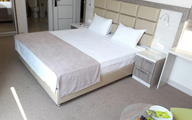 Отель Green Glass