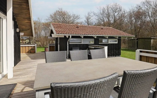 6 Person Holiday Home in Jerup