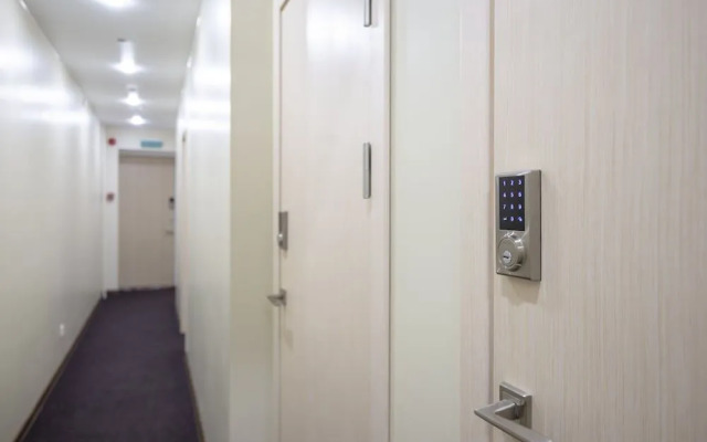 Отель Smart Welcome by Academia