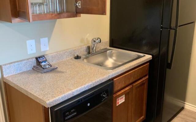 Eagle's Den Suites Andrews a Travelodge by Wyndham
