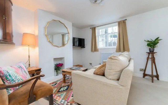 Host Stay The Courtyard at Egremont Place