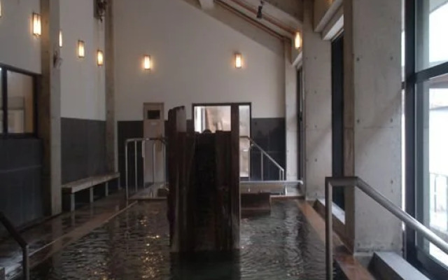 Minara Tennen Onsen Riraku