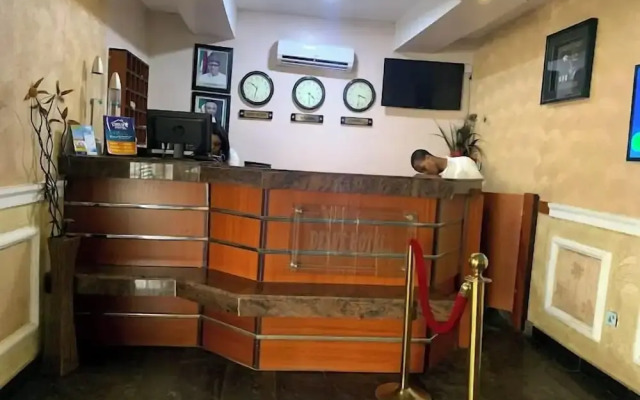 Delve Hotel and Suites