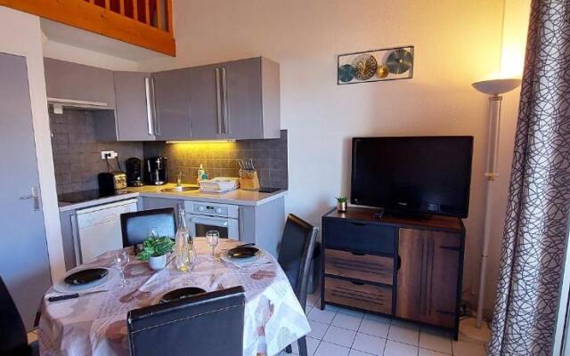 APPARTEMENT AU CALME AVEC PISCINE ET PARKING dans résidence securisée