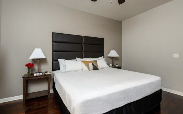 Cozysuites | TWO Sunny and Urban 2BR Apartment