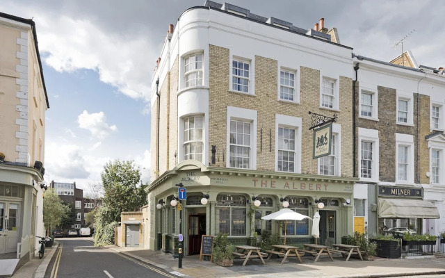 Superb Studio Apartment With Garden Views Near Camden