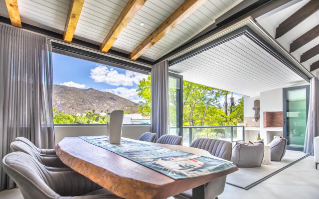 Mimosa Lodge