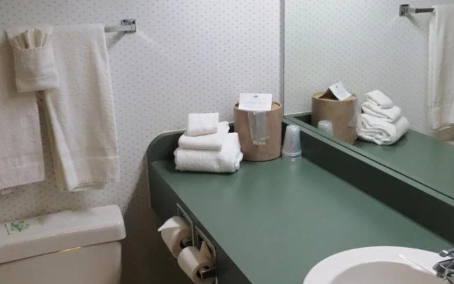 Riverside Resort & Conference Centre