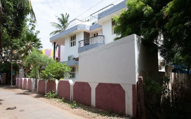 OYO 16836 Royal Home Stay