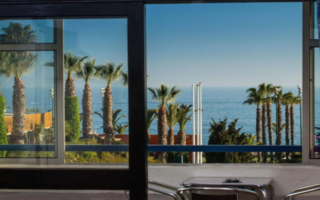 Apartamentos Azul Mar