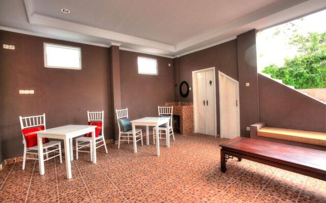 Rumah Una Hotel