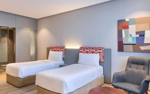 Port Fiesta Park Hotel