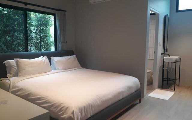 Bedspread Hostel - Adults Only