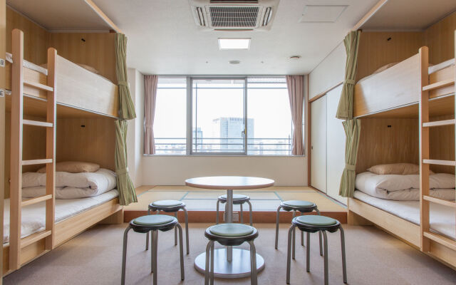 Shin-Osaka Youth Hostel