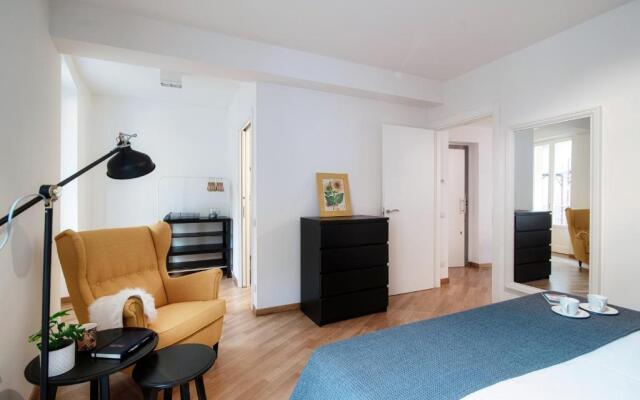 Vicolo Dei Pescatori - by MyHomeInComo