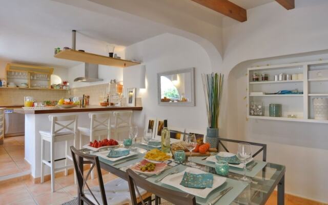 Mallorca traditional stone village house