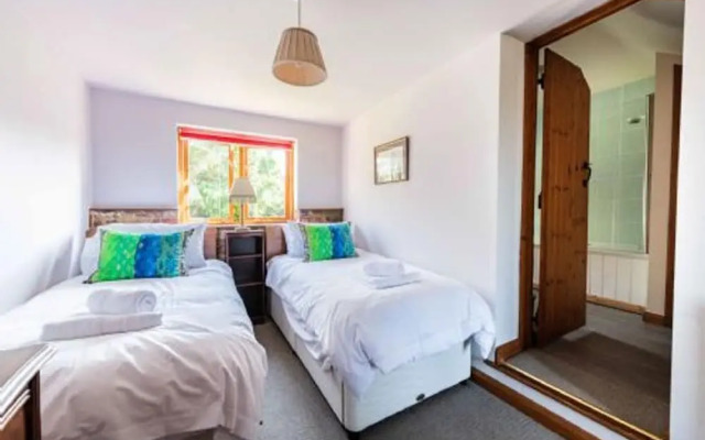 Host Stay Shipyard Studio