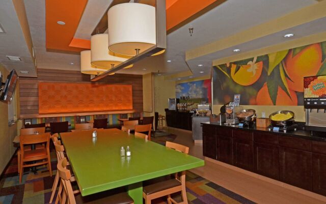 Spark by Hilton Springfield Southwest