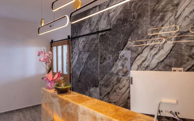 Litan Hotel