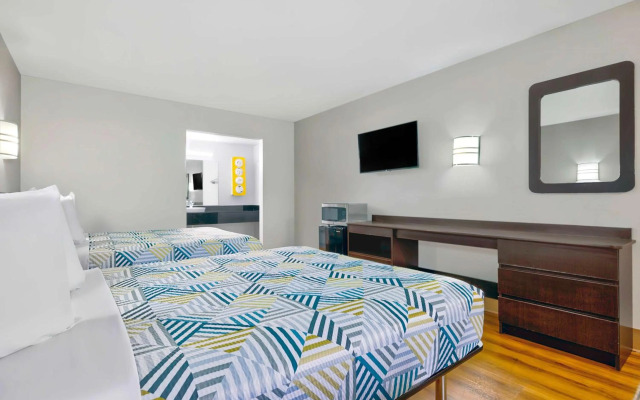 Motel 6 Plano, TX - Plano Northeast