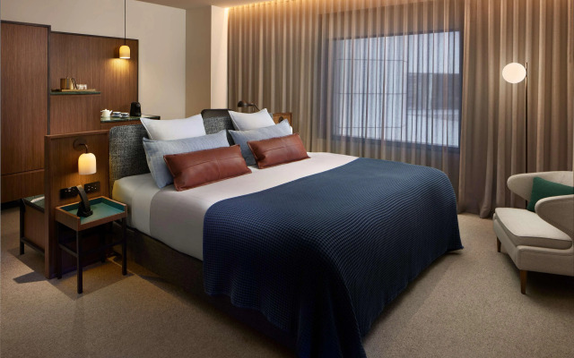 Next Hotel Melbourne, Curio Collection by Hilton