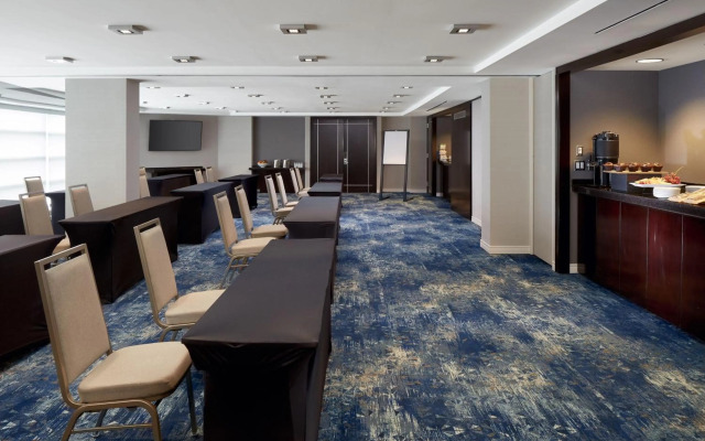 Sheraton Montreal Airport Hotel