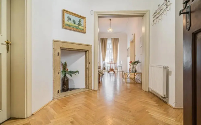 2 Bed Flat - Sleeps 6 - Pets - Wifi
