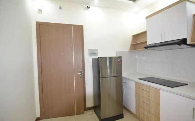 The Crystal Apartment