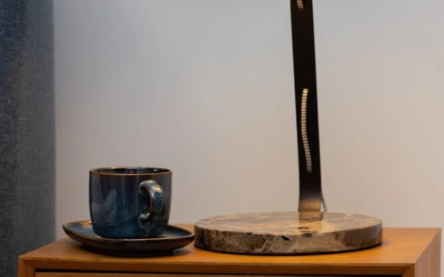 Sunny & Elegant Apartment by Renters