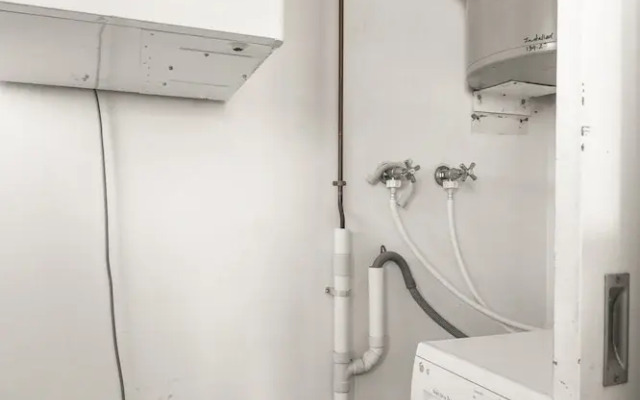 Pristine 2-bed With Expansive Beach Views